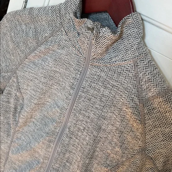 2/$7 Old Navy Active zipper up - Picture 2 of 6
